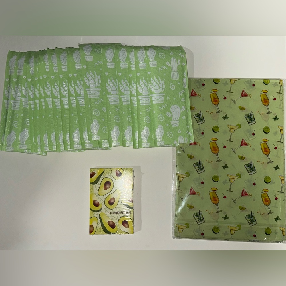 Funny Shipping Essential Multi Set.